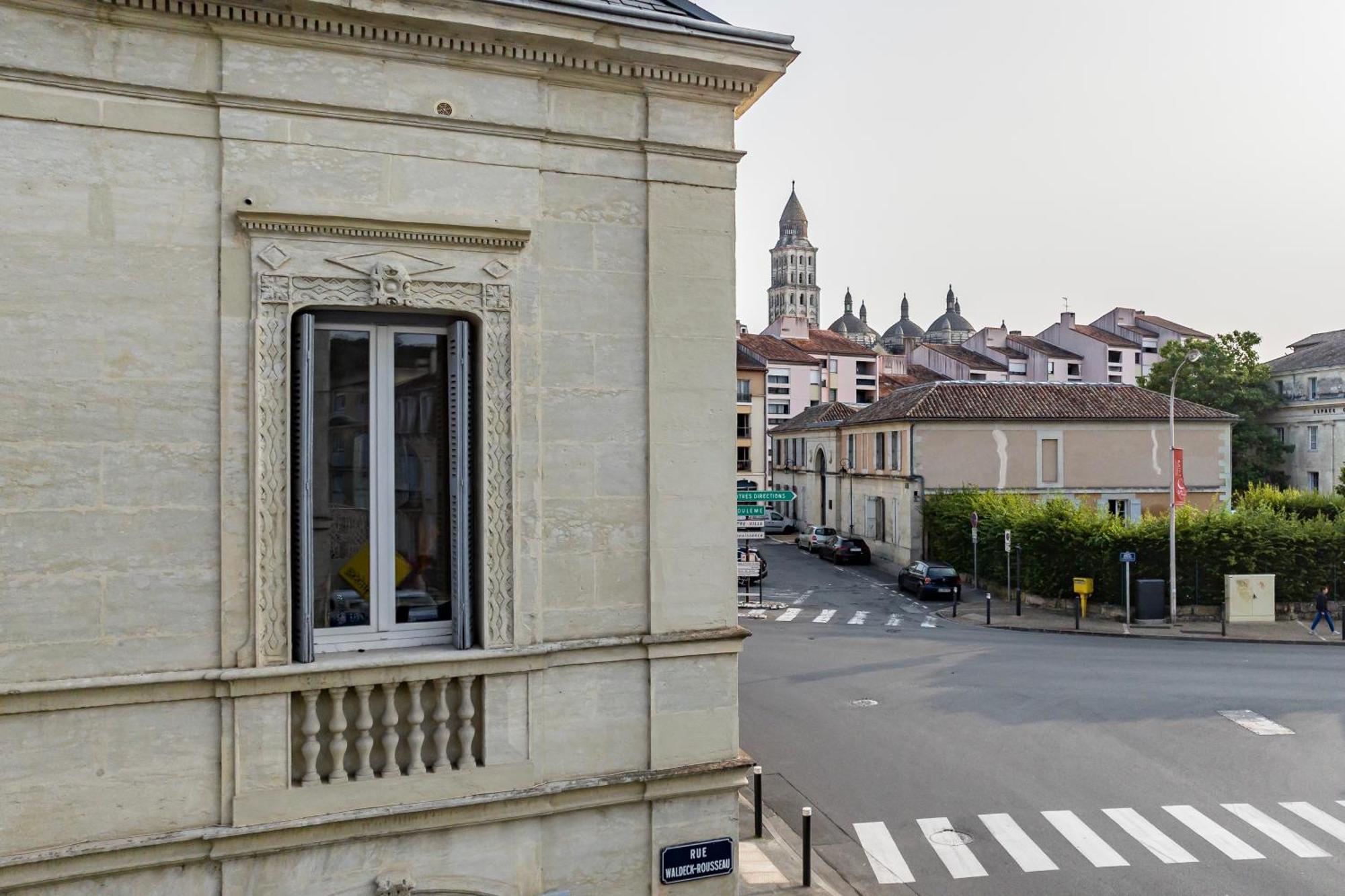 Appartement De Prestige Emeraude 60M2 Périgueux Buitenkant foto
